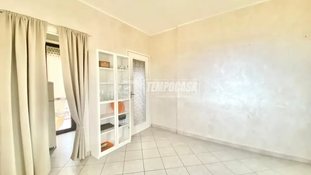 Elutuba - Apartment with Terrace in Piazza Castello, Ciriè