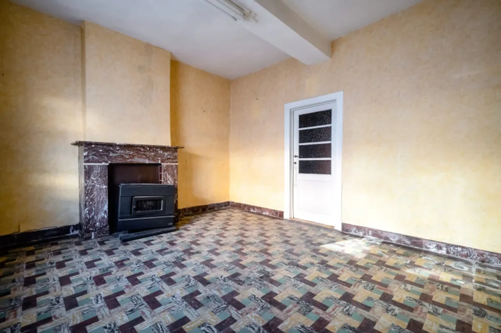 Elutuba - Renovatable House with Garden in Wonck