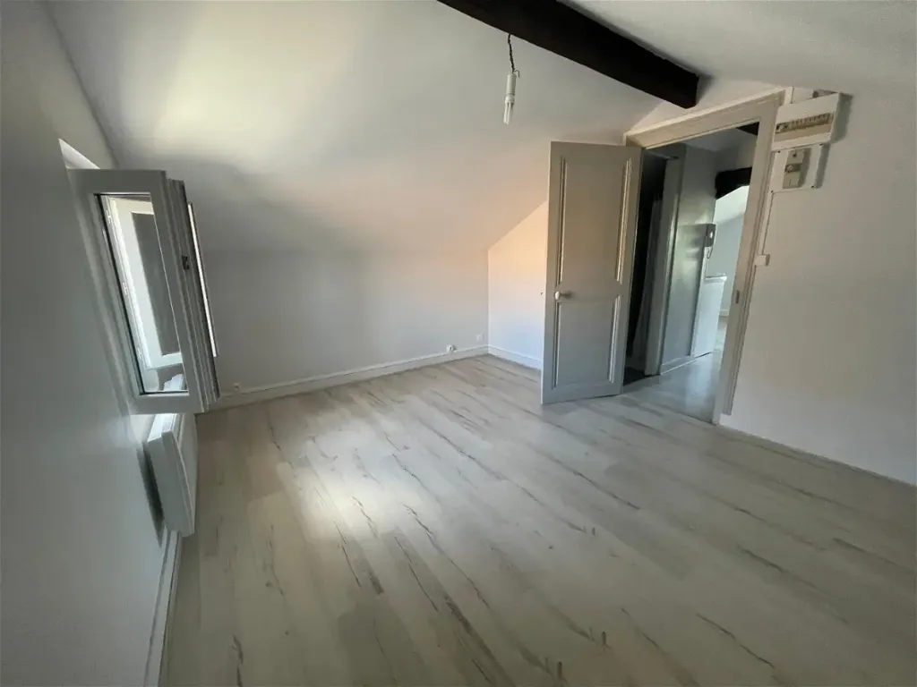Pièces - Appartement Rénové Proche Parc Blossac à Poitiers