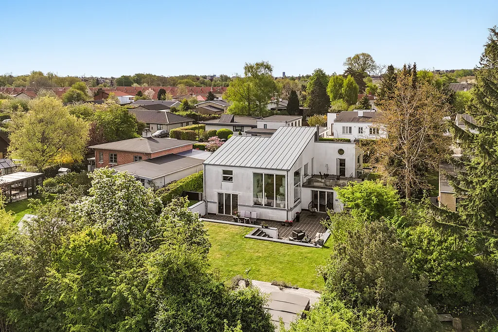 Aerial - 1952 Villa with Garden in Gentofte
