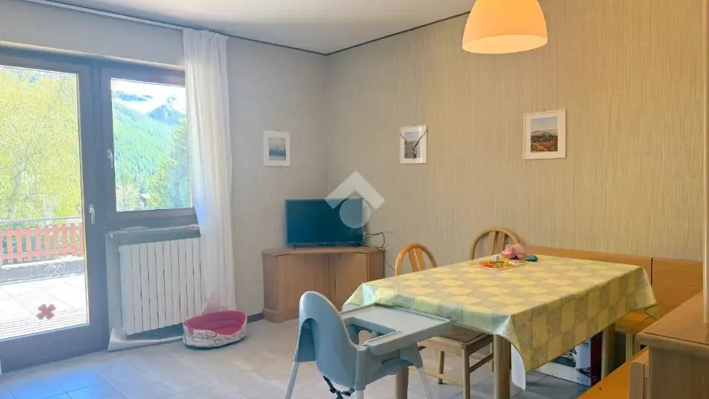 Söögituba - 2-Bedroom Apartment with Private Terrace in Pragelato