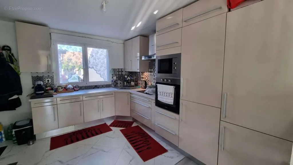 Cuisine - Maison à Morsang-sur-Orge avec Jardin et 2 Appartements
