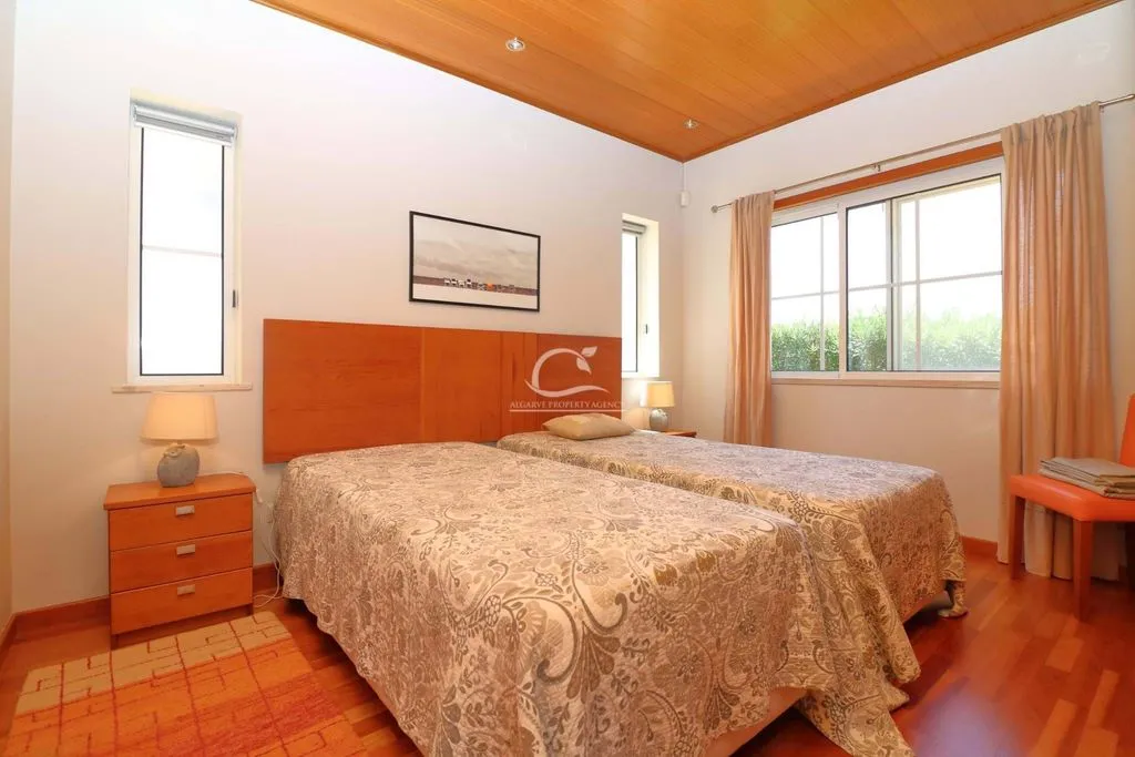 Chambres - Luxury Villa with Golf Course Views in Vilamoura