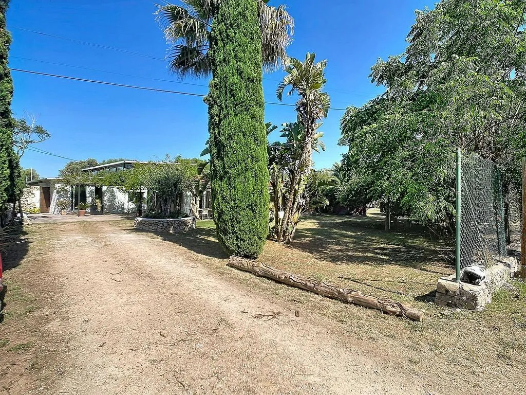 Välivaade - Rustic House with Pool and Terrace in Ciutadella