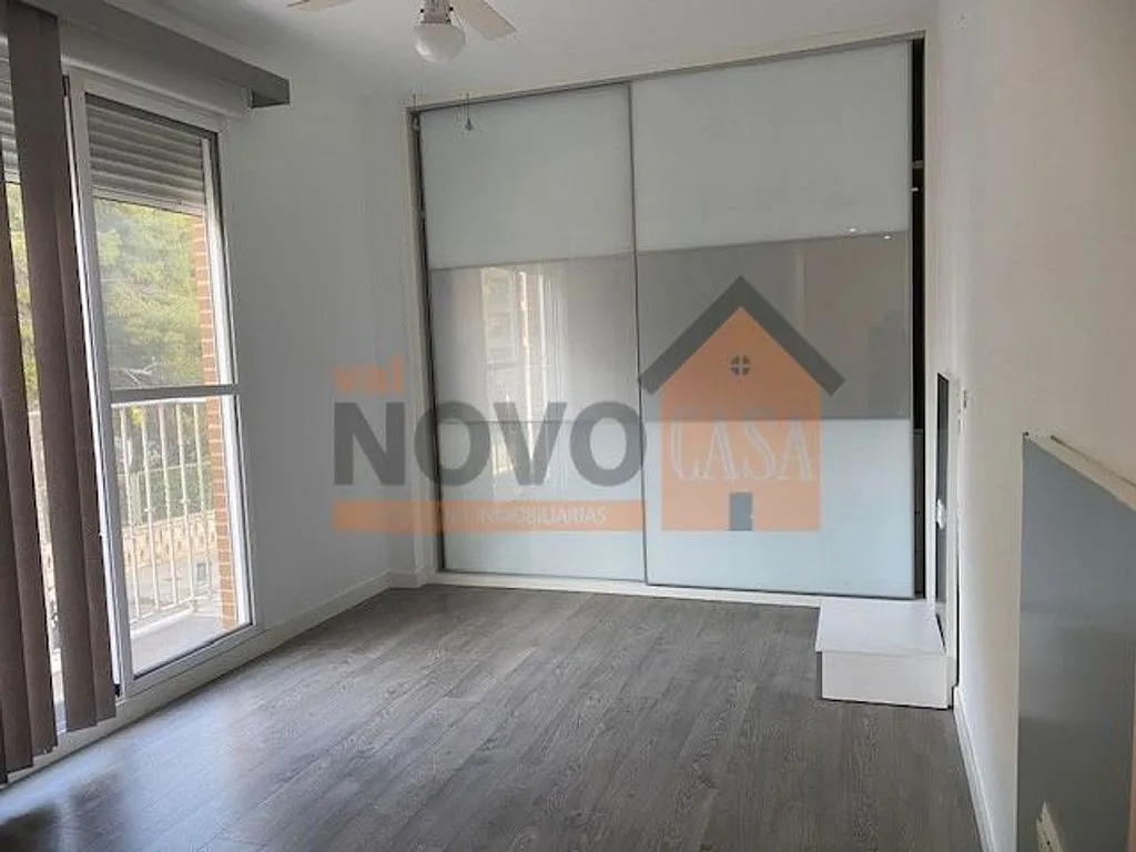 Chambres - 3-Bed Apartment with Garage in Benipeixcar