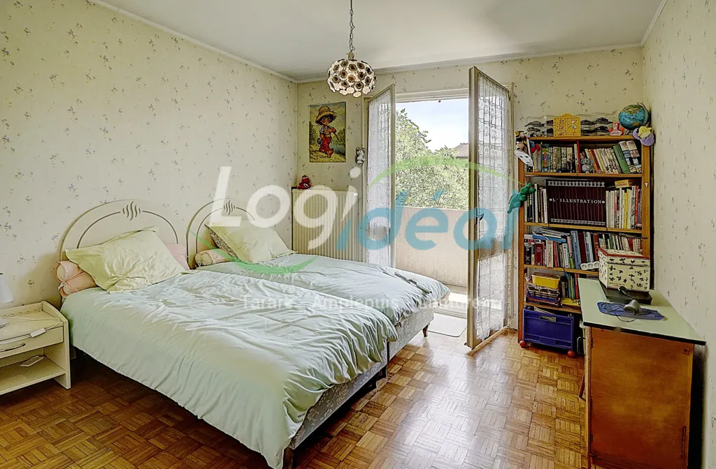 Bedrooms - House with Garden in Lyon Suburb