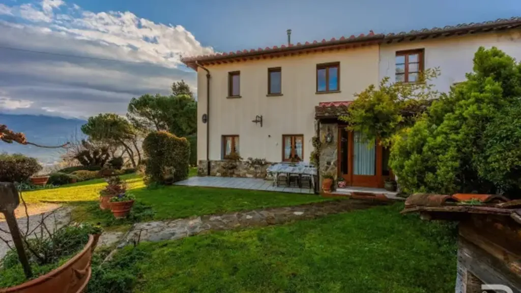 Aed - Restored Bifamily Villa with Panoramic View in Rignano
