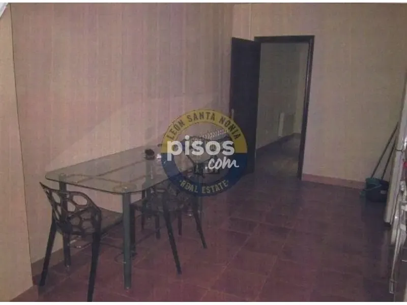 Dining Room - 3-bedroom house in ES