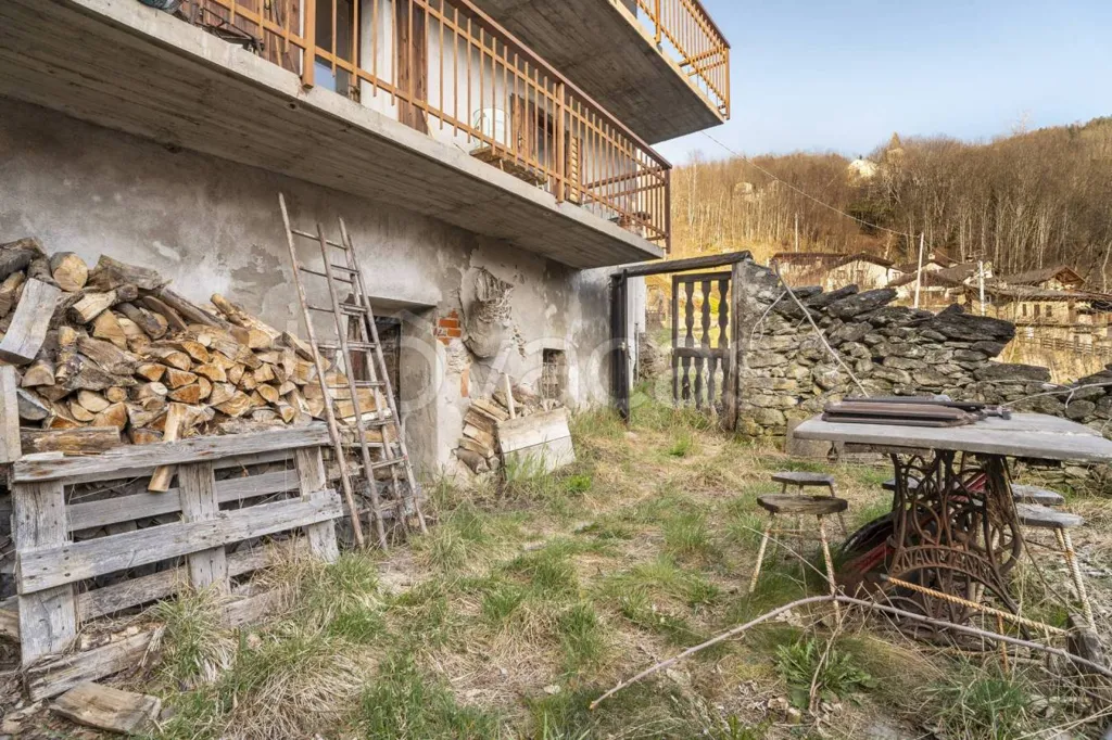 Exterior - Rustic Baita with Garden in Celle di Macra