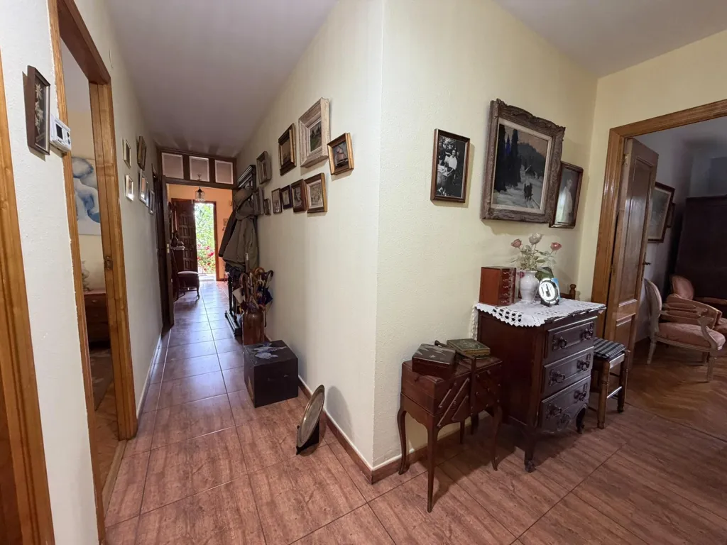 Esik - Country House with Terraced Views in Corullón
