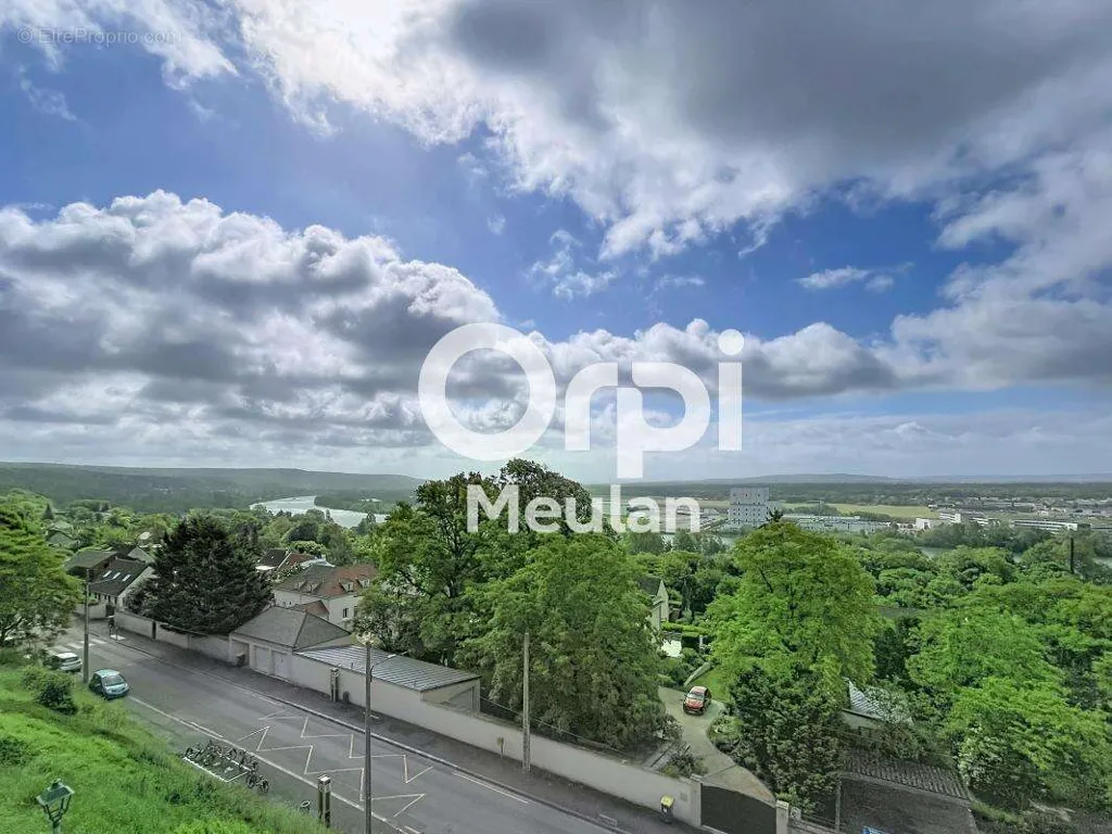 Duplex Lumineux avec Balcon à Meulan-en-Yvelines