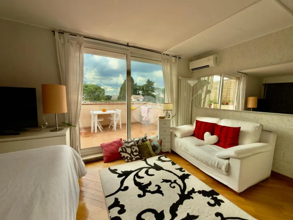 Chambres - Attico with Panoramic Terrace in Città Giardino