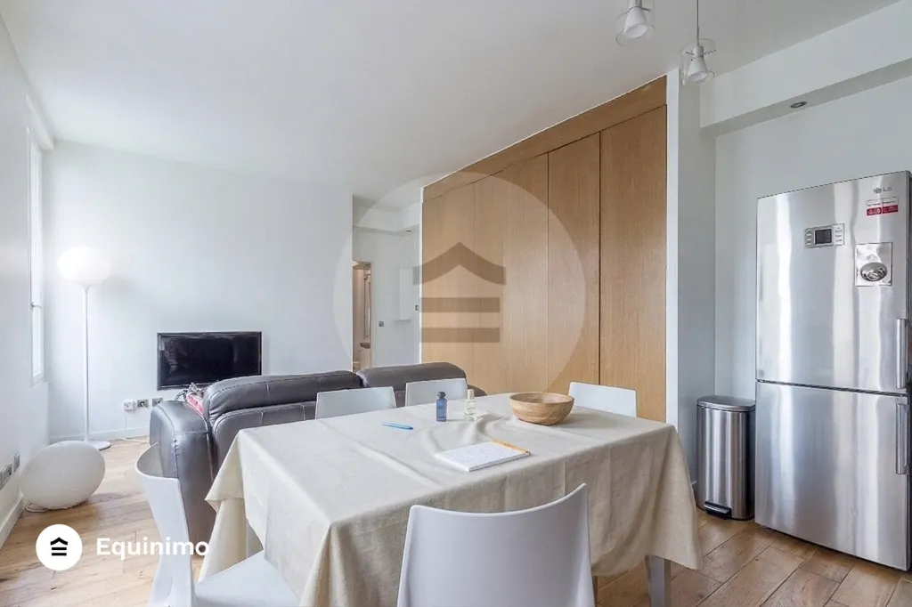 Esszimmer - Apartment with Terrace in Paris