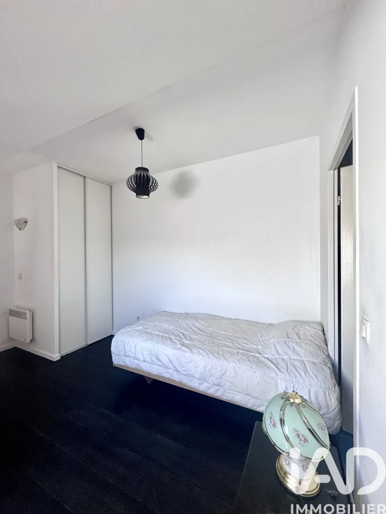 Chambres - Appartement Duplex avec Balcon au Centre-Ville