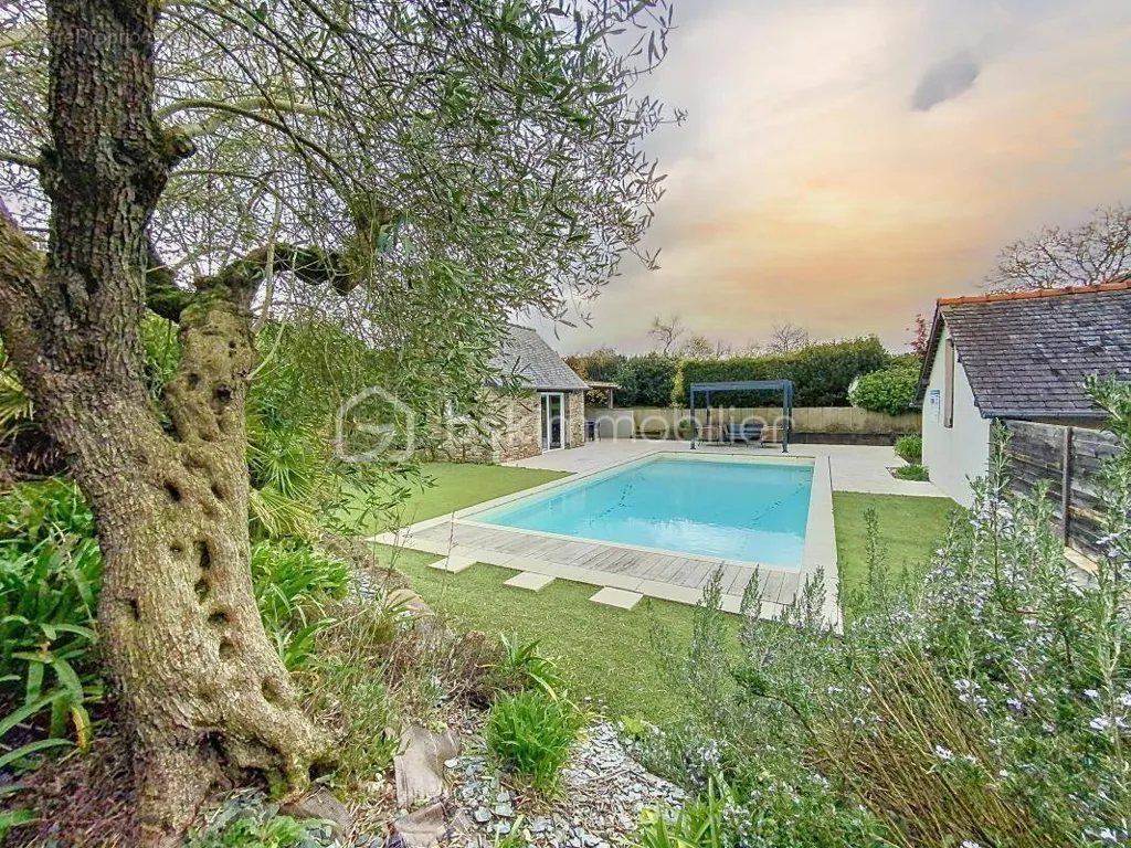 Bassein - Charming Longère with Pool in Plouër-sur-Rance