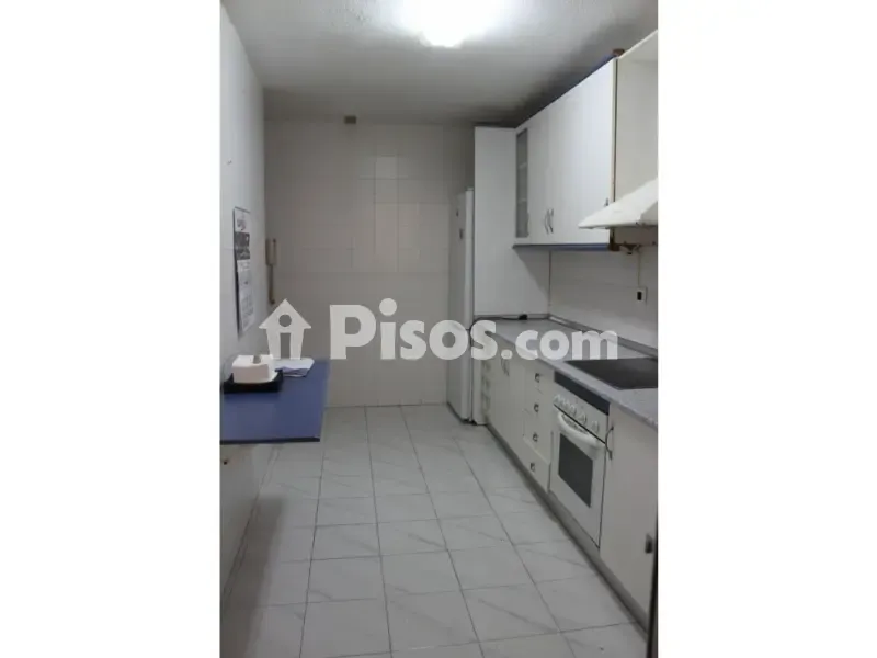 Cuisine - Spacious Apartment with Balcony in Murcia