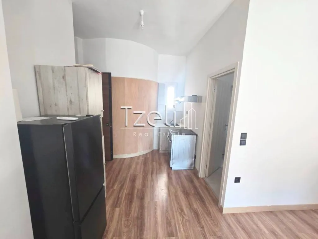 Köök - Renovated Studio with Balcony in Patras Centre