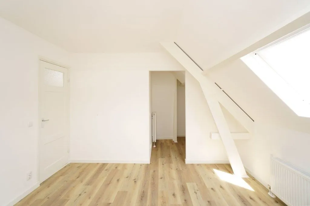 Pièces - Bright Four-Room Apartment near De Fahrenheit, The Hague