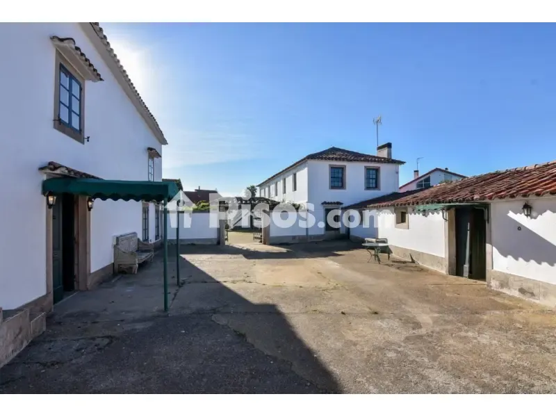 Aed - Historic House with Garden in Dexo