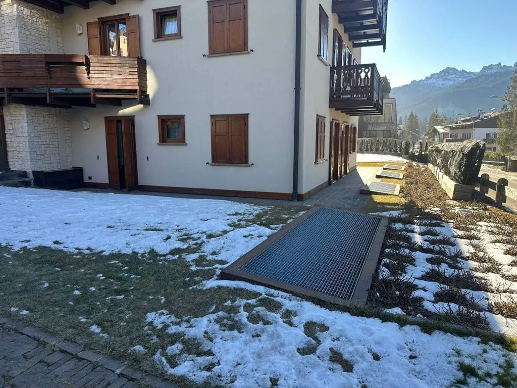 Terrass - Two-Level Apartment with Garden in Cortina d'Ampezzo