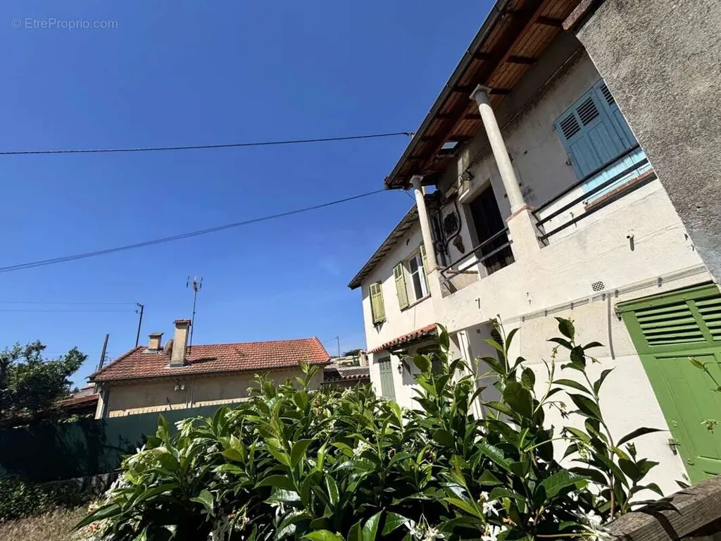Välivaade - Charming Flat with Balcony in Le Cannet