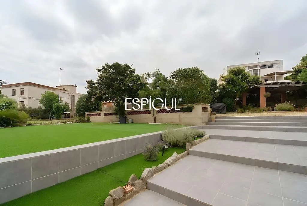 Jardin - Chalet with Pool and Terrace in Alella