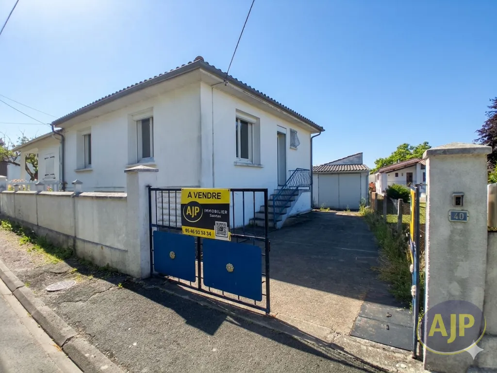 Välivaade - 3-Bedroom House with Garden in Saintes Rive Droite