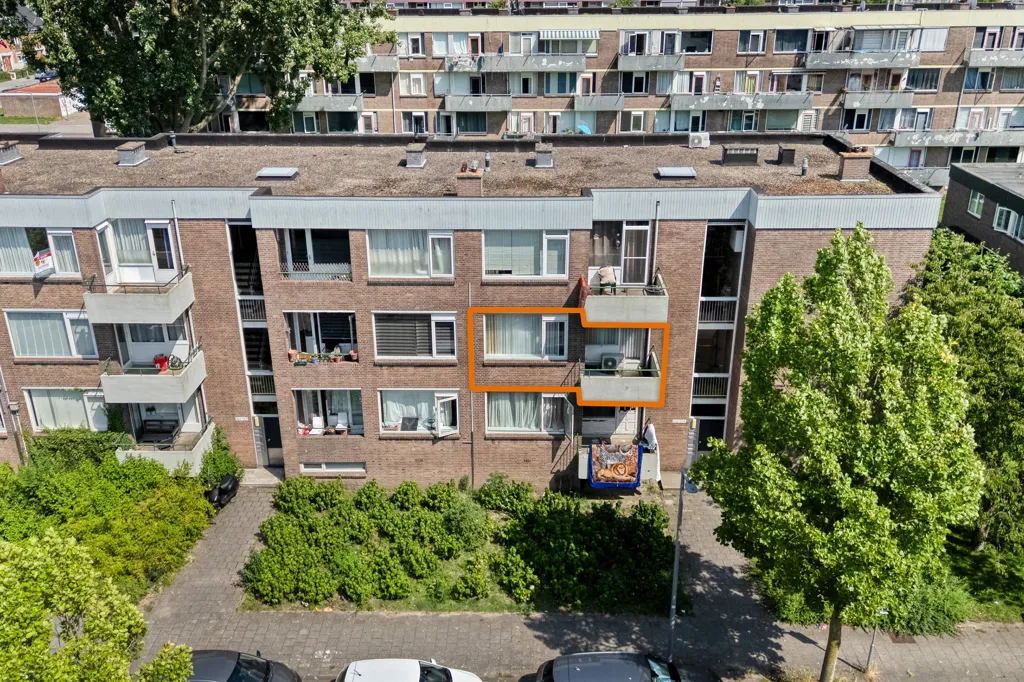 Vue aérienne - Four-Bedroom Apartment with Balconies in Rotterdam