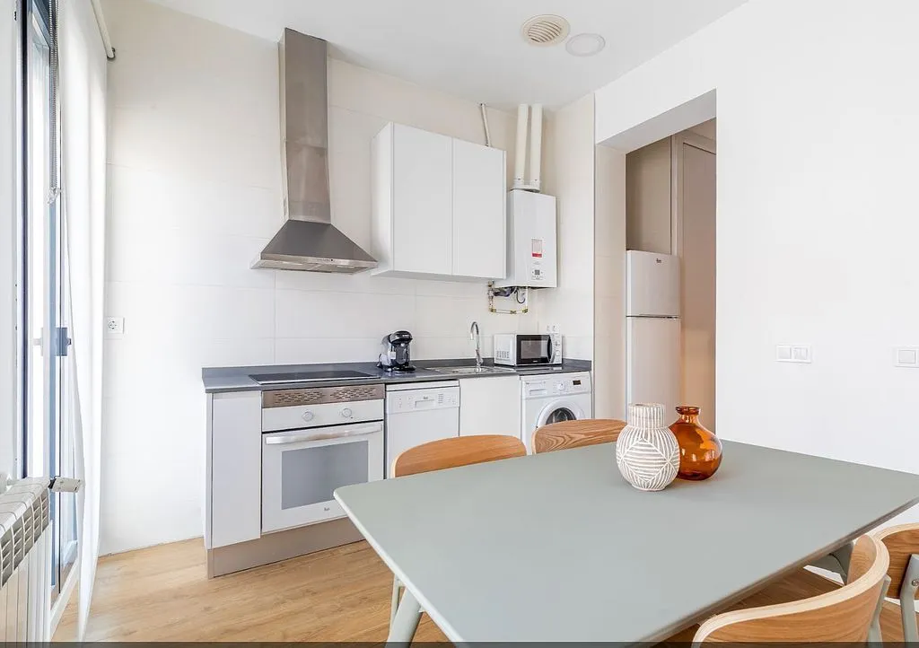 Kitchen - Furnished Flat with AC in Chamartín, Madrid