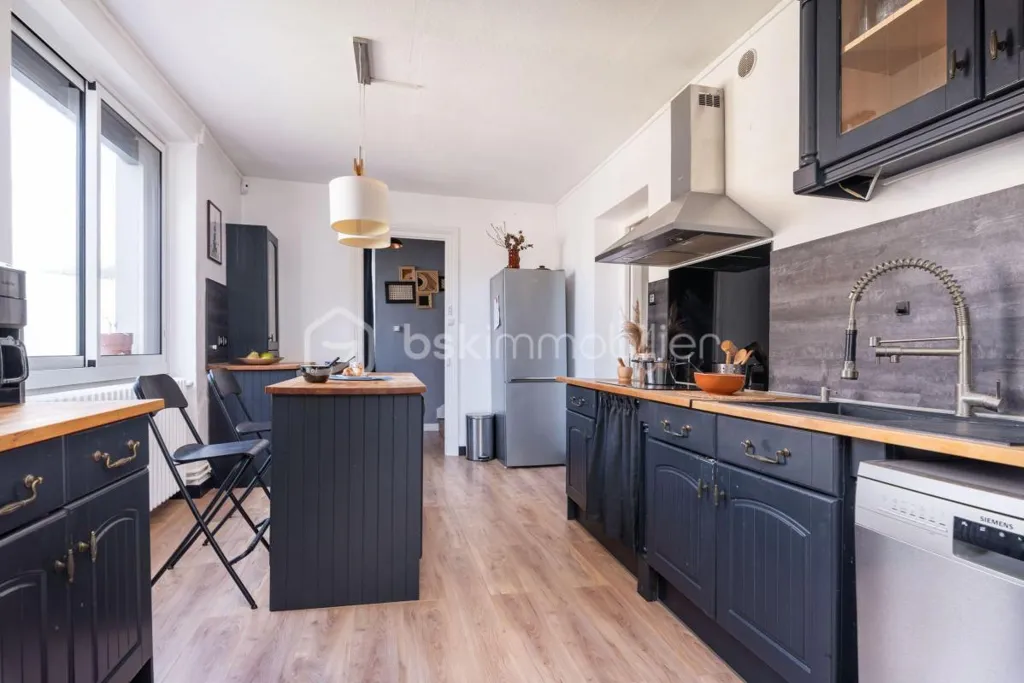 Kitchen - Charming House with Garden in Dagneux