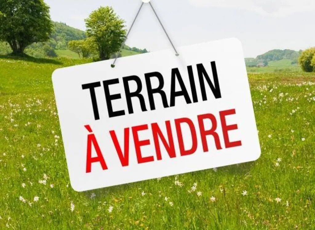 Jardin - Terrain Viabilisé à Janzé, Proche Métro