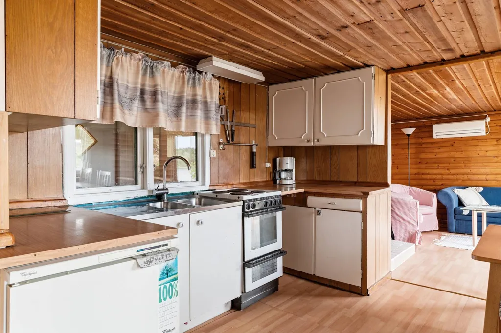 Cuisine - Renovated Cottage with Lake View in Nyköping