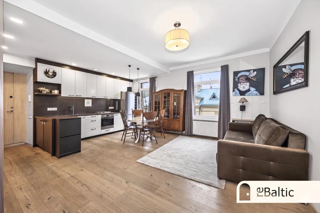 Séjour - Two-Bedroom Apartment with Balcony in Old Town