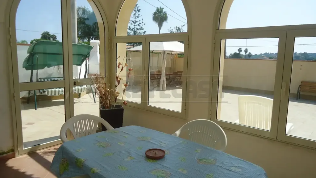 Terrace - Rustic Villa with Pool in Siracusa