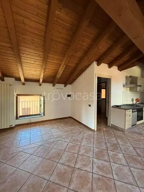 Soggiorno - Spacious Flat with Balcony in Sesto Calende