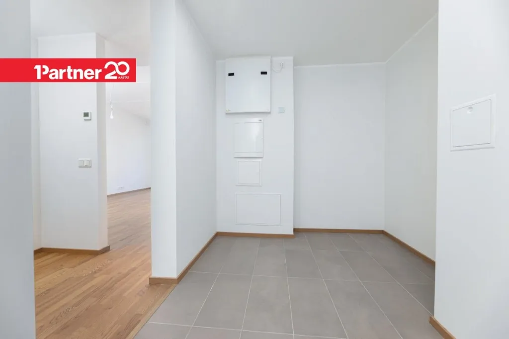 hallway_entrance