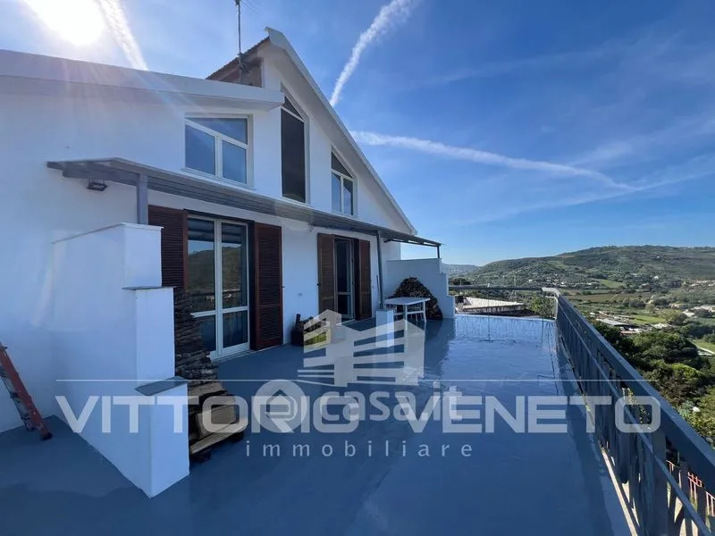 Rõdu - Apartment with Sea View in Laureana Cilento