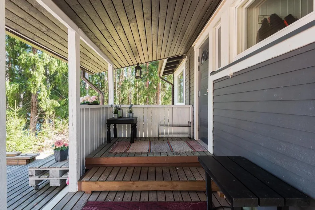 Terrasse - Cottage with Sauna and Lake View in Teisko