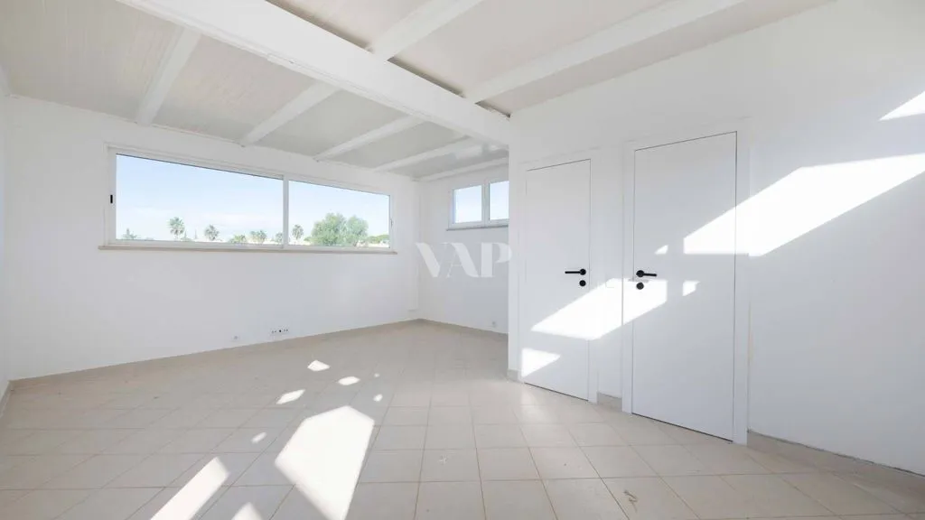 Pièces - Renovated Villa with Pool in Vilamoura