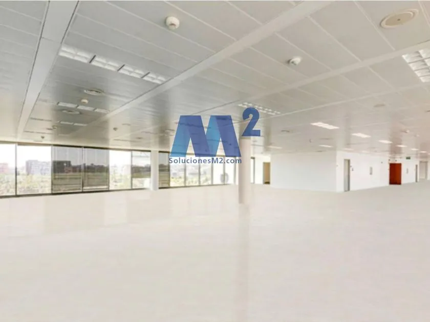 Pièces - Office Building with Parking in Hortaleza