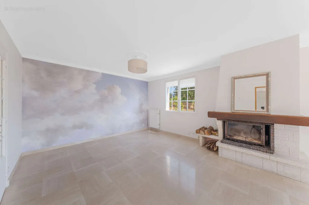 Soggiorno - 6-Piece House with Mountain View in Dijon