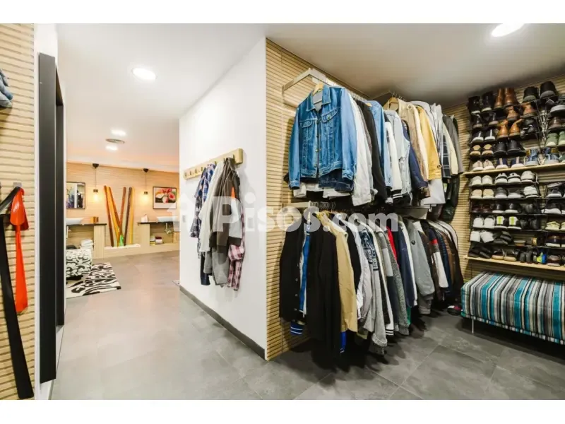 Pièces - Loft with Exterior Access in Calle de Zúñiga