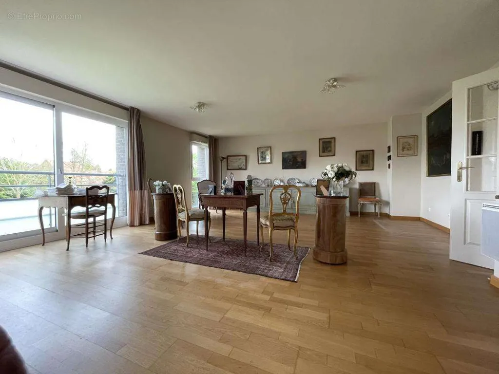 Elutuba - Luxury Apartment with Terrace in Bondues Centre