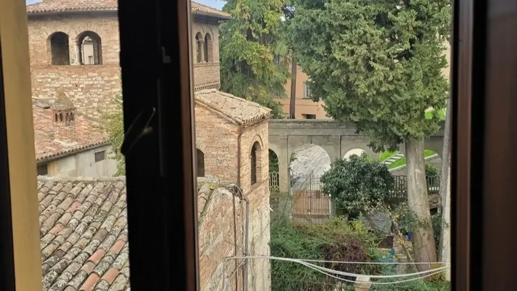 Aed - Historic Apartment with Panoramic Terrace in Todi