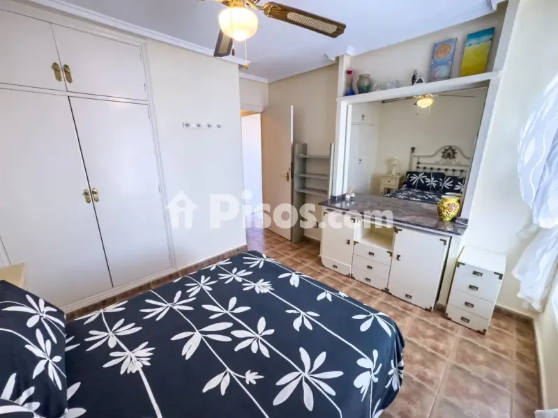 Chambres - Chalet with South-Facing Terrace in Torrevieja