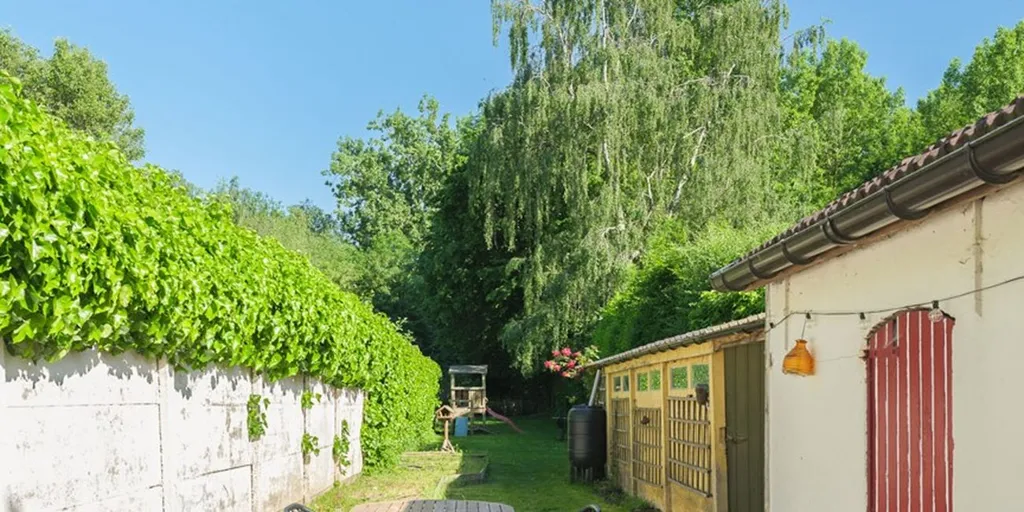 Jardin - Maison Charmante avec Jardin à Balegem