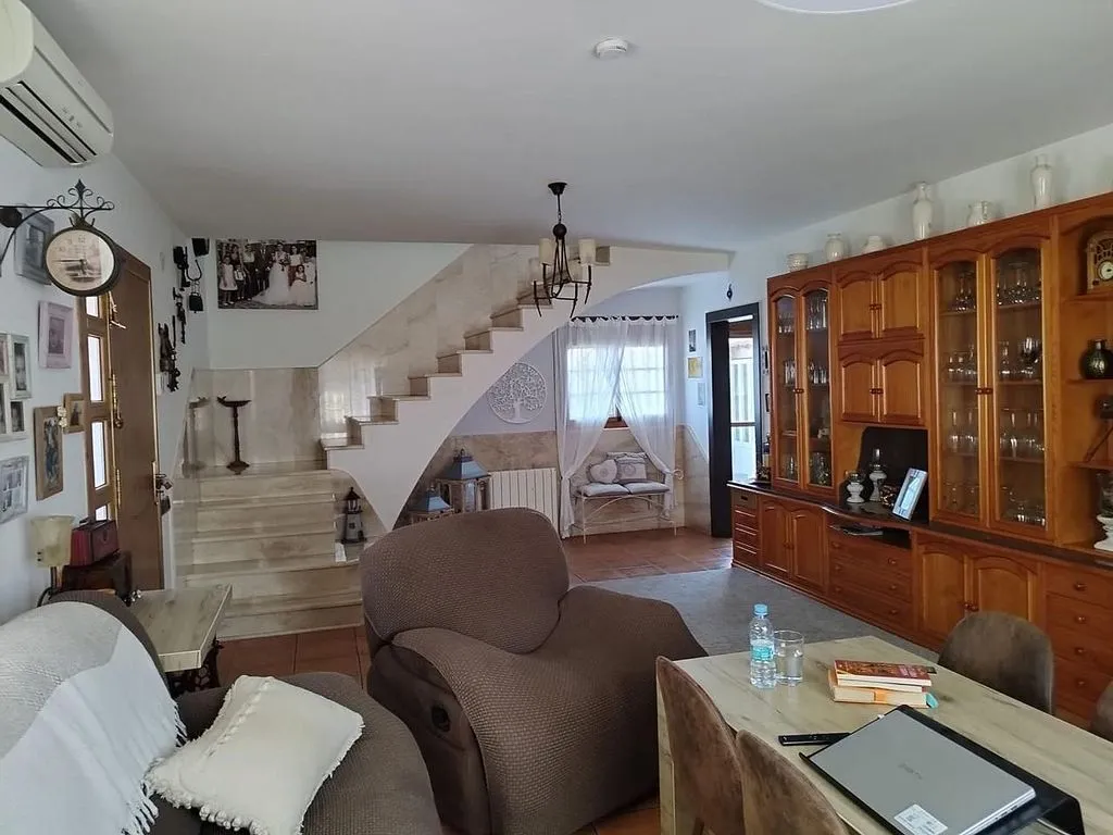 Séjour - Chalet with Pool and Terrace in El Catllar