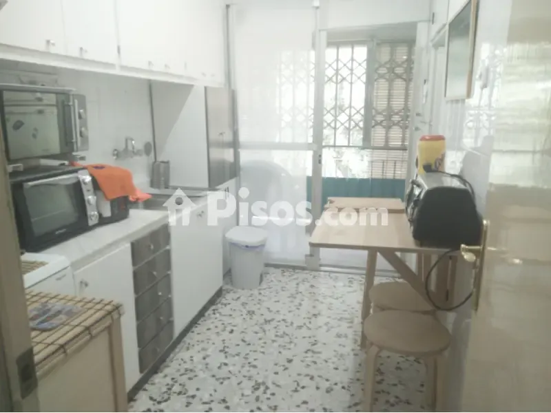 Köök - Corner Flat with Balcony in Algeciras