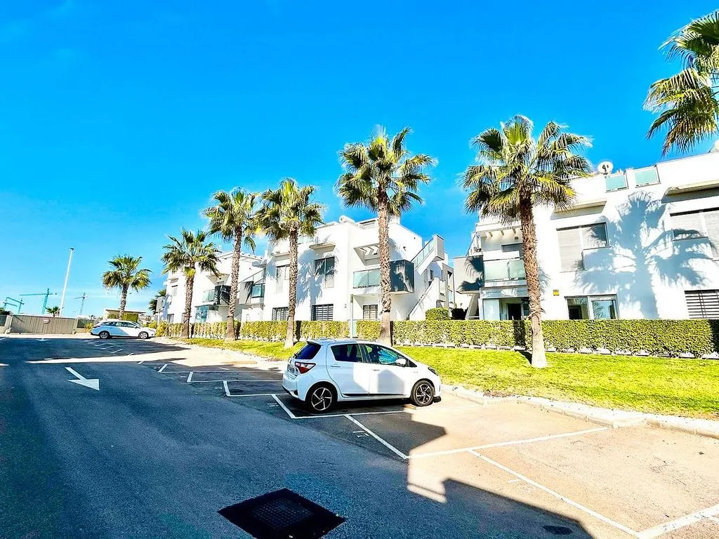 Välivaade - Twin-bedroom Apartment with Pool in Torrevieja