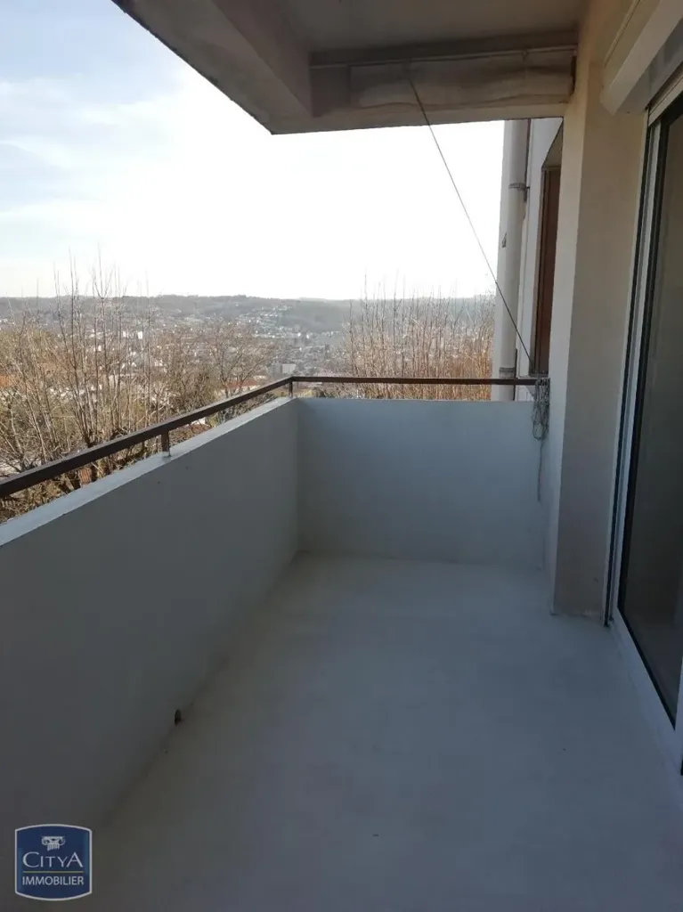 Balcone - 3-Piece Flat with Balcony in Trélissac